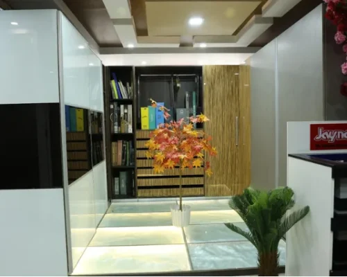 Wardrobe with Aluminium frame